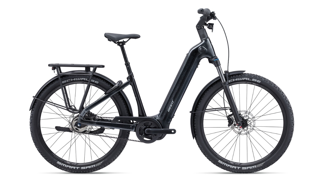 Giant AnyTour X E+ 2 black diamond 2024.jpg