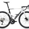 Giant Propel Advanced 2 Weiß - Aero Rennrad 2027.jpg