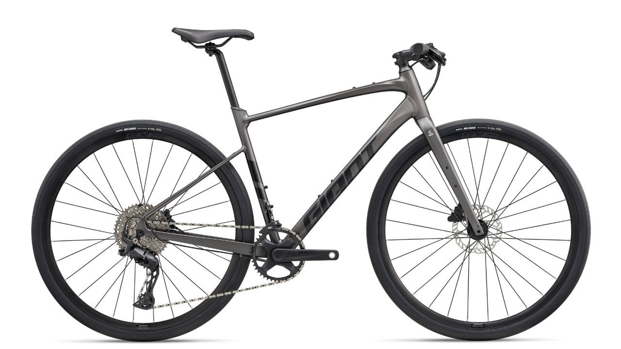 Giant FastRoad AR 1 Stealth Chrome.jpg